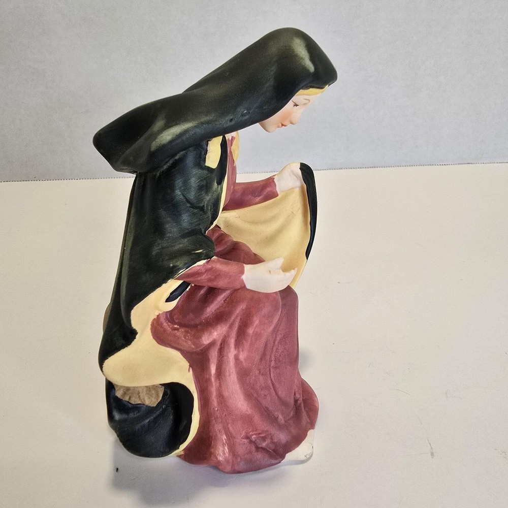 Nativity Set Porcelain Mother Mary Figure Vintage Christmas 5" Tall - Picture 3 of 9